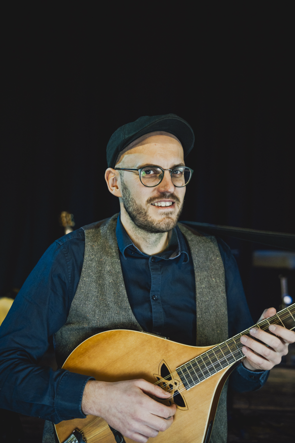 Olly Zicholl - Musiker bei The Velvet Green